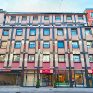 Hotel Leonardo Center