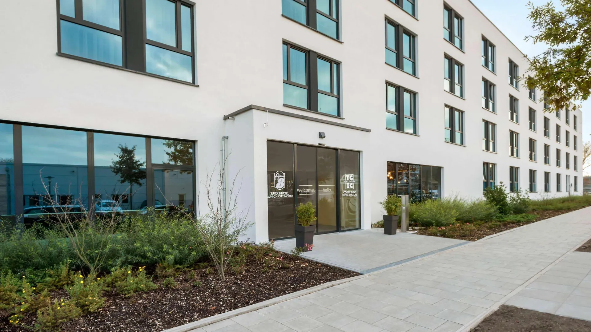 Super 8 By Wyndham Munich City North