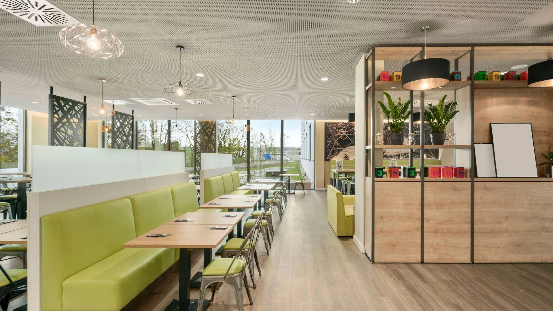 Hotel Super 8 By Wyndham Munich City North