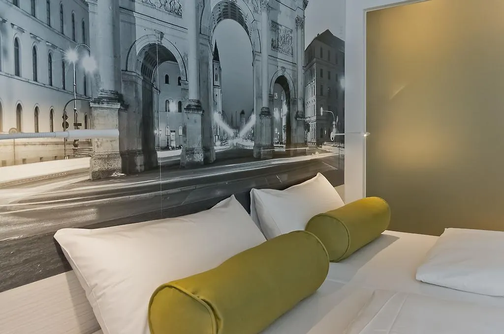 Hotel Super 8 By Wyndham Munich City North