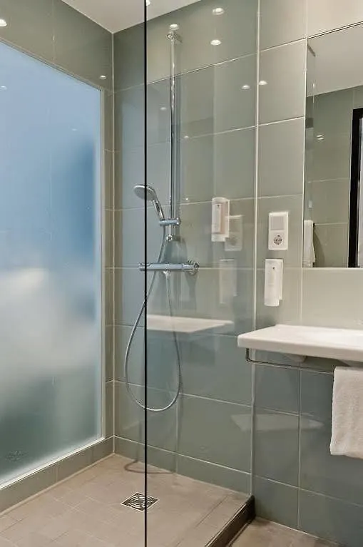 Super 8 by Wyndham München City North Hotel